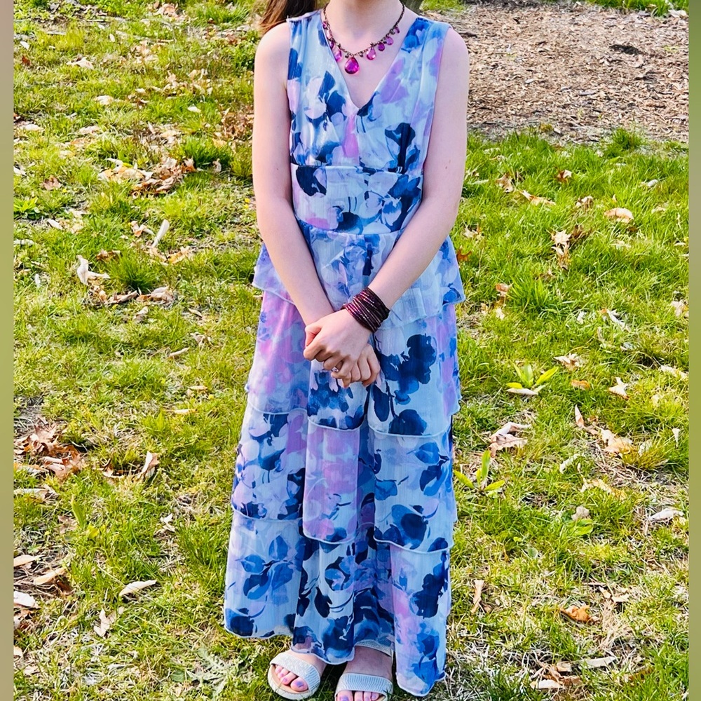 Beautiful ruffled full length girls dress